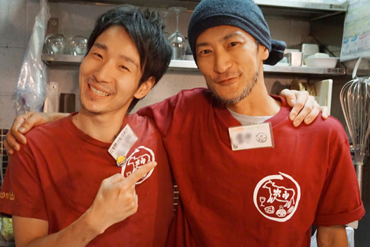 ワインとチーズとホルモン 大衆酒場  ホルマル 千日前店