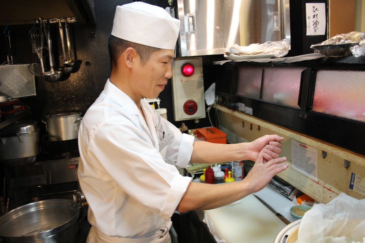 立ち寿司 まぐろ一徹 千日前店