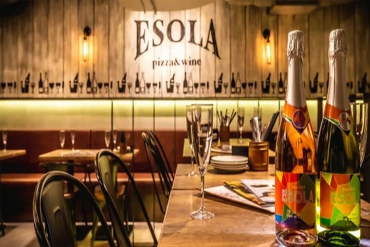 ESOLA 登戸駅前店