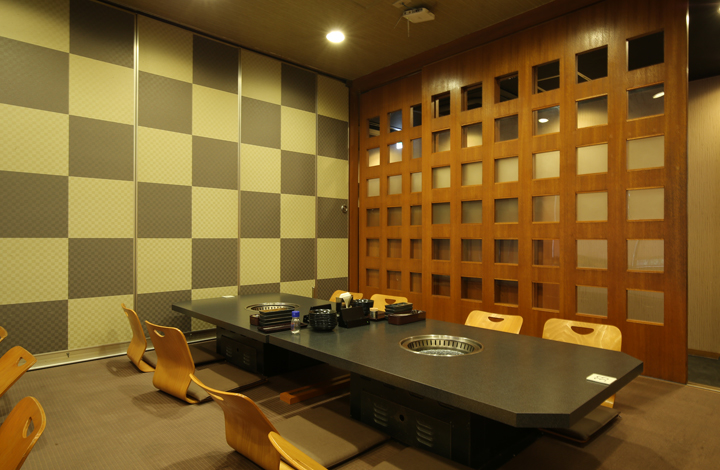 美味焼肉いただき　枚方店