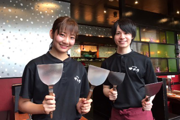 お好み焼きゆかり 曽根崎本店 ホール キッチンスタッフ募集中 プチボーナスあり 未経験ok 学歴不問 交通費支給 美味しいまかない付き イベントに無料で参加可能 東梅田駅から徒歩1分