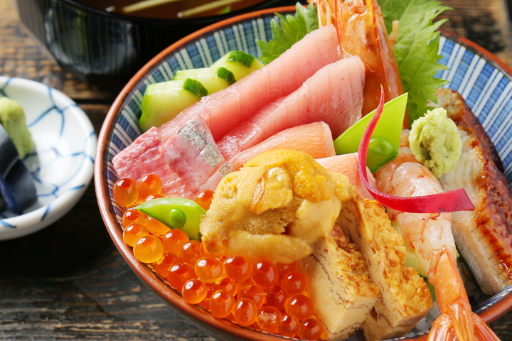 産地直送 地魚酒場 魚八商店 虎目横丁店