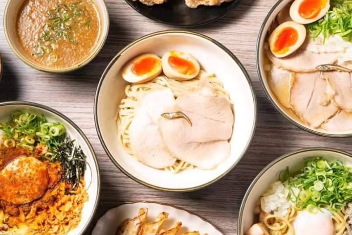 煮干しラーメン にぼってる