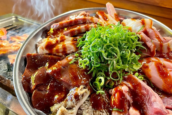 大衆ホルモン焼肉 二代目 肉まる
