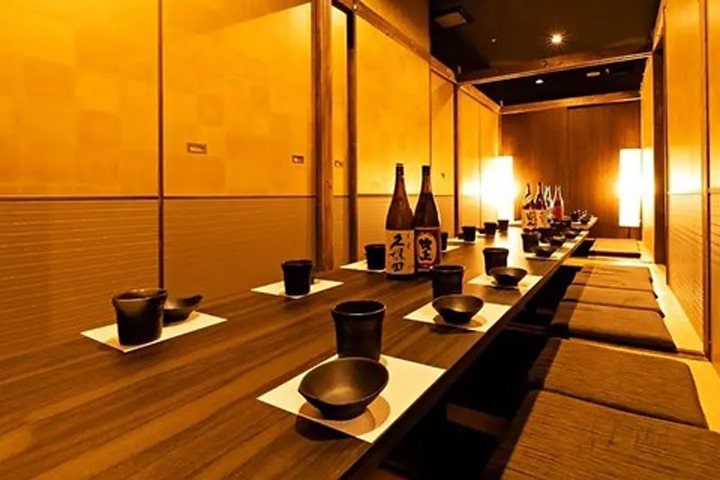 海鮮と浜焼き 個室酒場 キラクニ。 金山駅本店