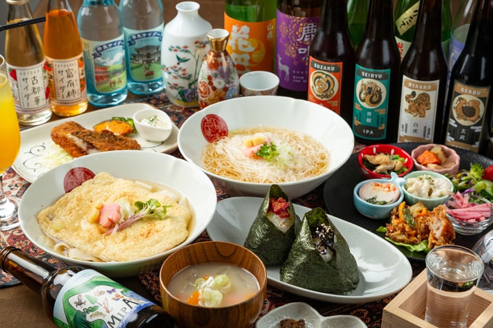 ダイニング螺鈿