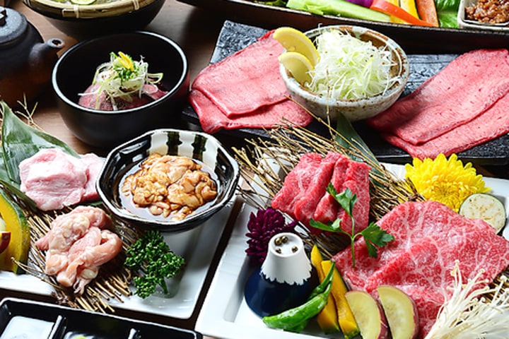 個室焼肉鉢屋 みよし店