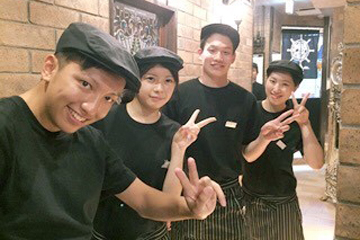 炭焼元祖　神戸ホルモン　三宮本店