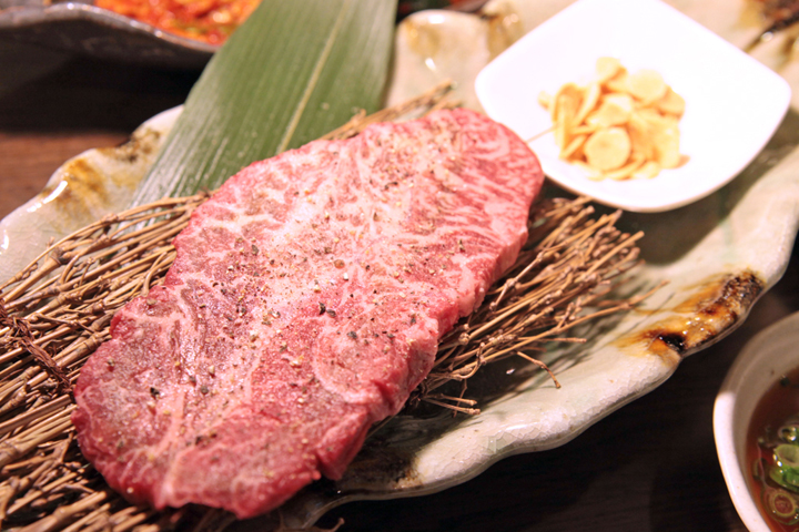 ホルモン 肉問屋 小川商店 日本橋店