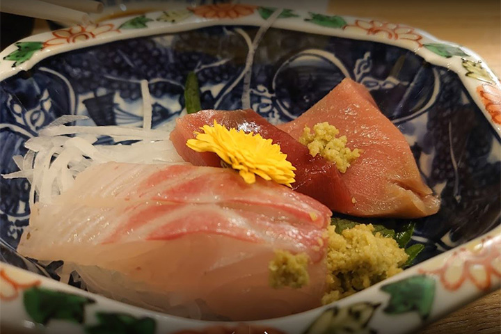 割烹 艮