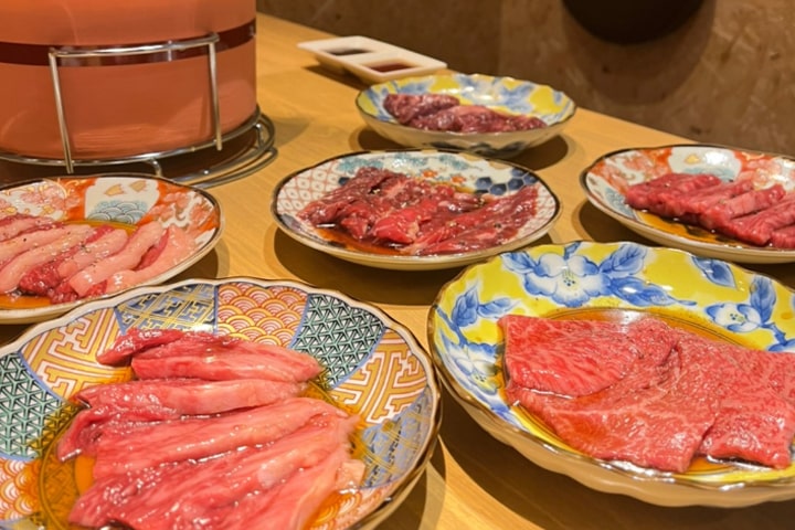 炭火焼肉リバティ