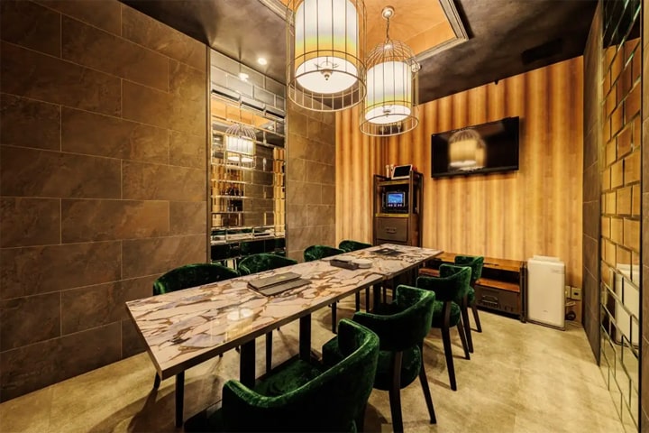 Dining Bar ELLEN