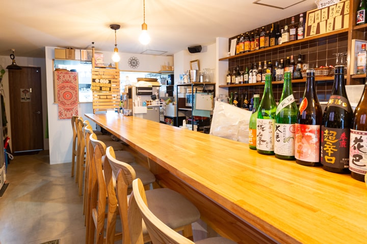 ダイニング螺鈿